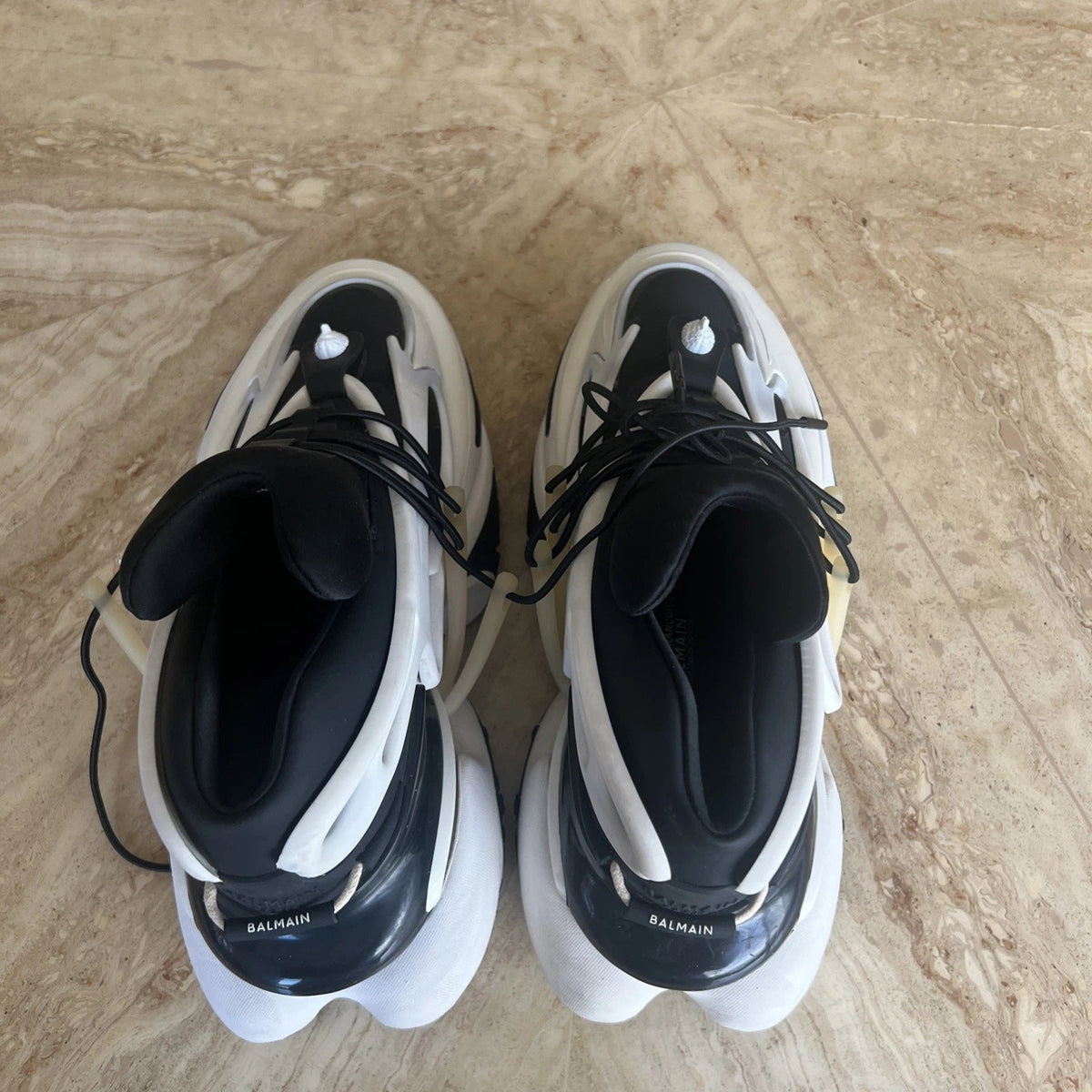 Balmain Unicorn Sneakers Neopren Calfskin Black/White - Shoe Boxs