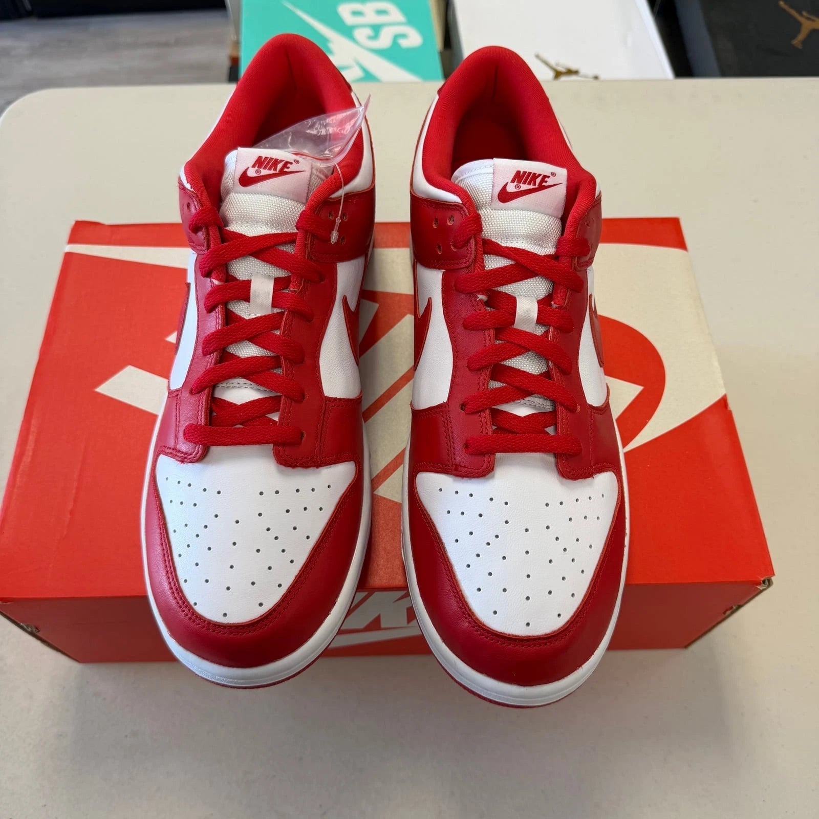 Nike EBERNON Low Pren Redwhite - Shoe Boxs