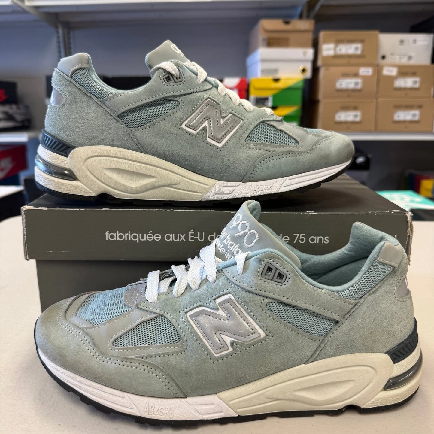 New Balance 990v2
